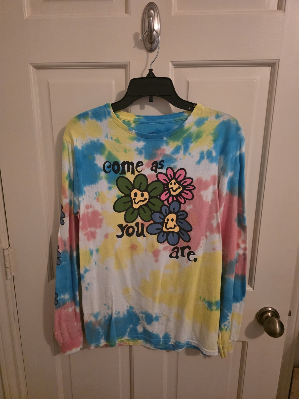 Tie-Dye "Come As You Are" Flower Graphic Long Sleeve Tee - Multicolor